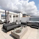 Luxury Penthouse With Rooftop Appartamento *