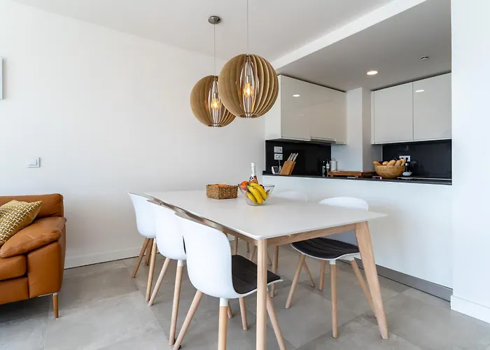Luxury Penthouse With Rooftop Daire